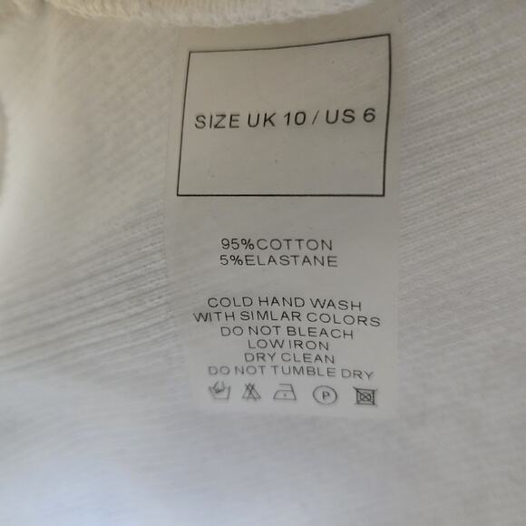 Maniere De Voir Womens Cropped Tank Top 6 White Tacked Ribbed Knit Minimalist - Picture 8 of 8